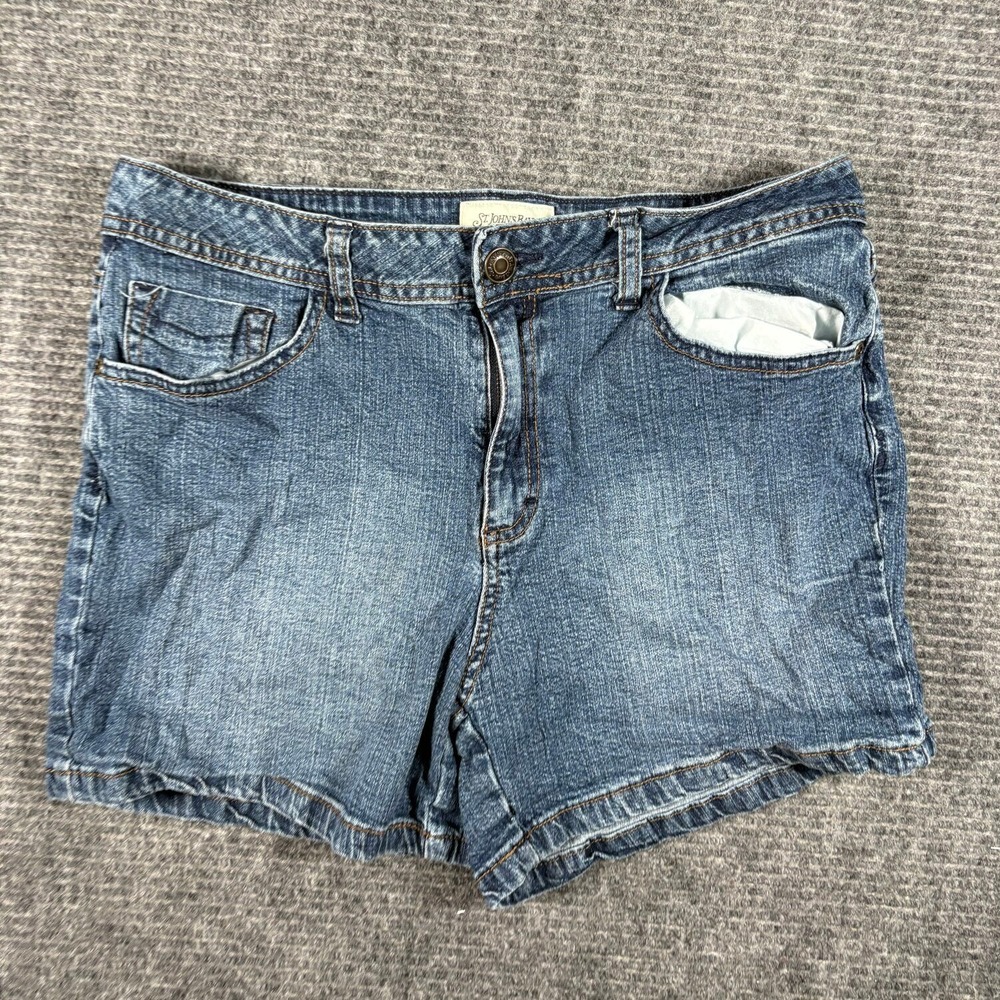 St. Johns Bay Denim Shorts Womens 12 Blue Excellent Stretch Mid Rise Casual